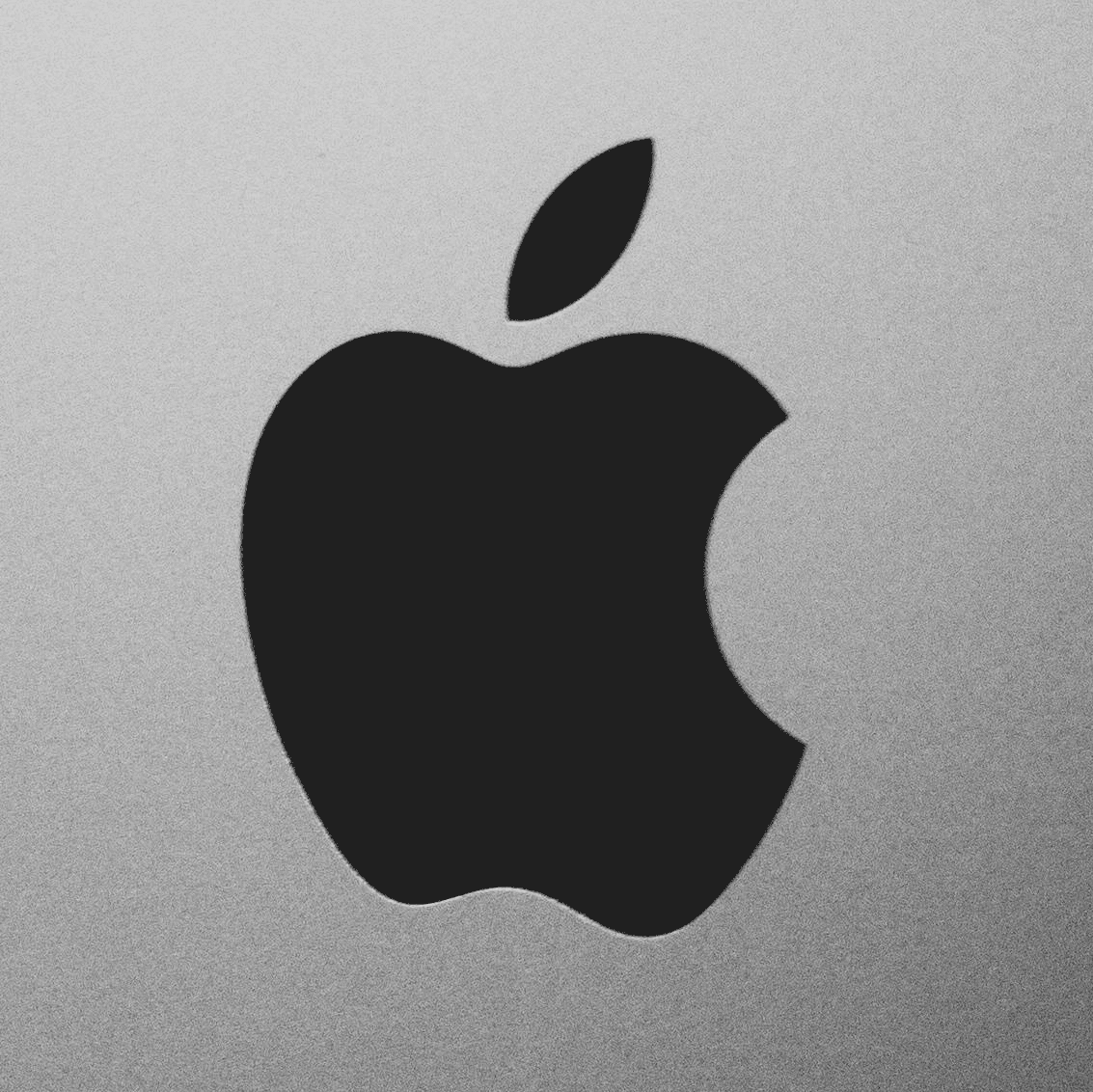 Apple WWDC 2025 Kicks Off: Big Expectations for iOS, AI, and Mixed Reality