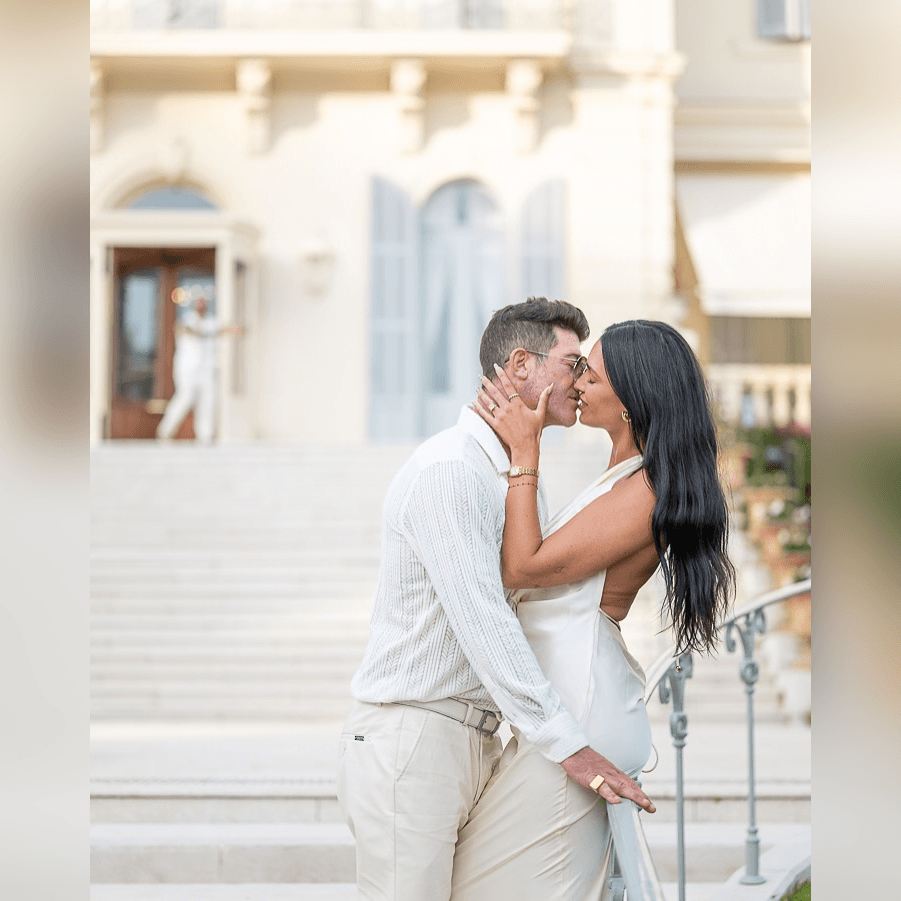 Robin Thicke and April Love Geary Tie the Knot in Romantic Ceremony