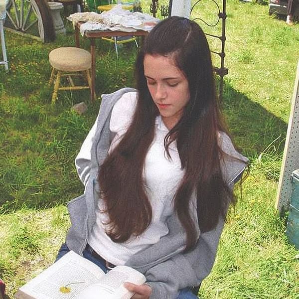 Kristen Stewart Preps for Cannes with L.A. Salon Visit