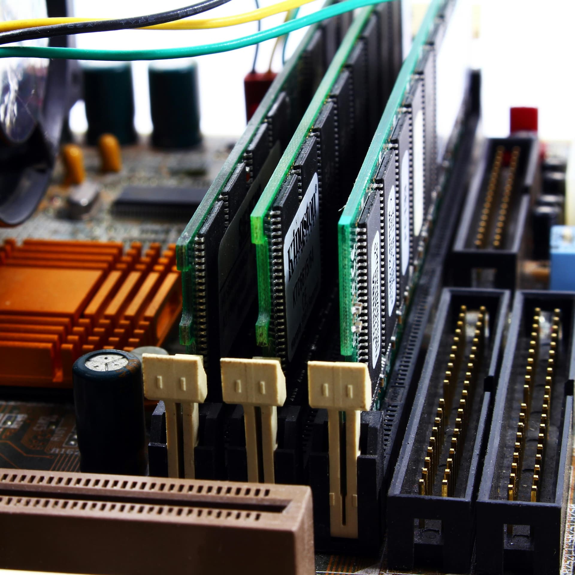 3D DRAM and 3D NAND to Dominate Memory Market Amid AI and Data Center Boom